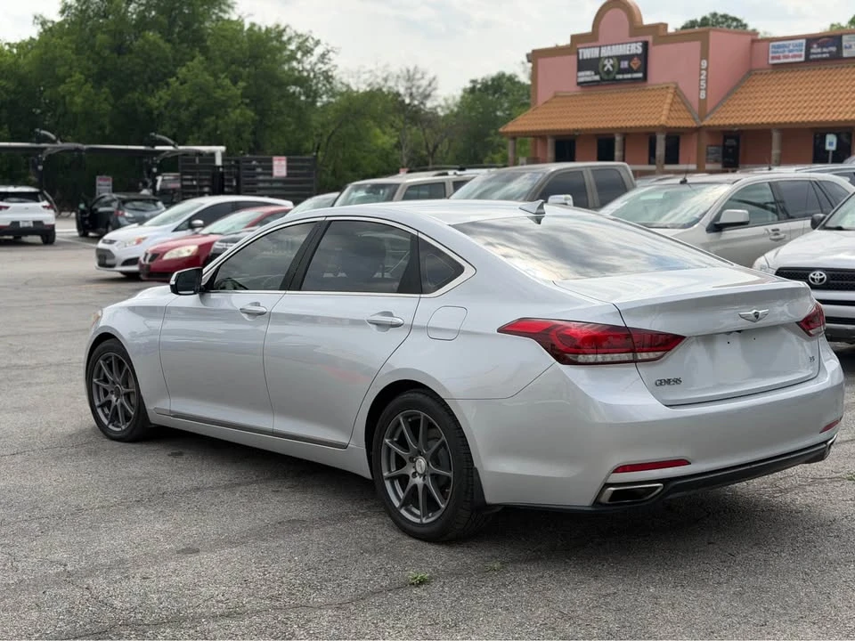 2015 Hyundai Genesis - Image 4 of 12
