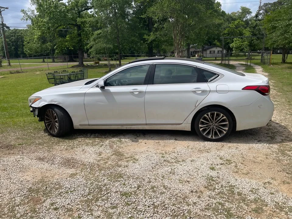 2015 Hyundai Genesis - Image 5 of 7