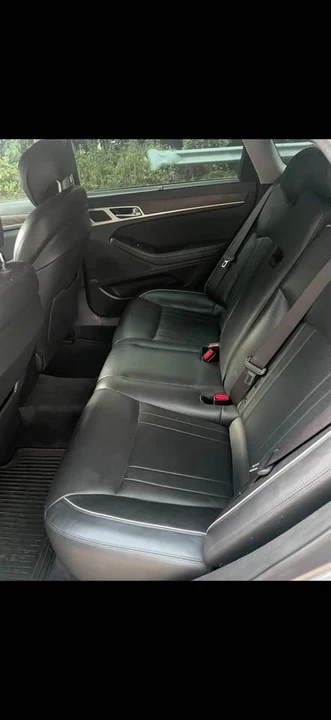 2015 Hyundai Genesis - Image 4 of 5