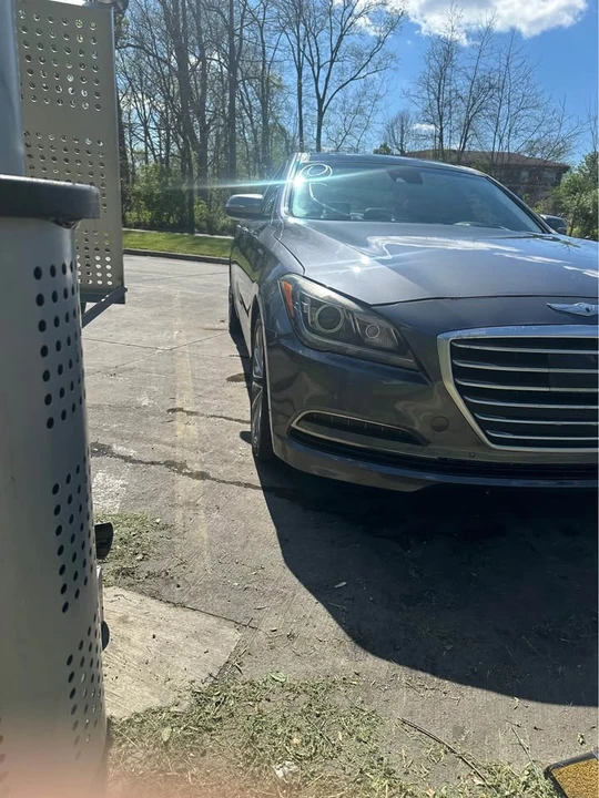 2015 Hyundai Genesis - Image 3 of 18