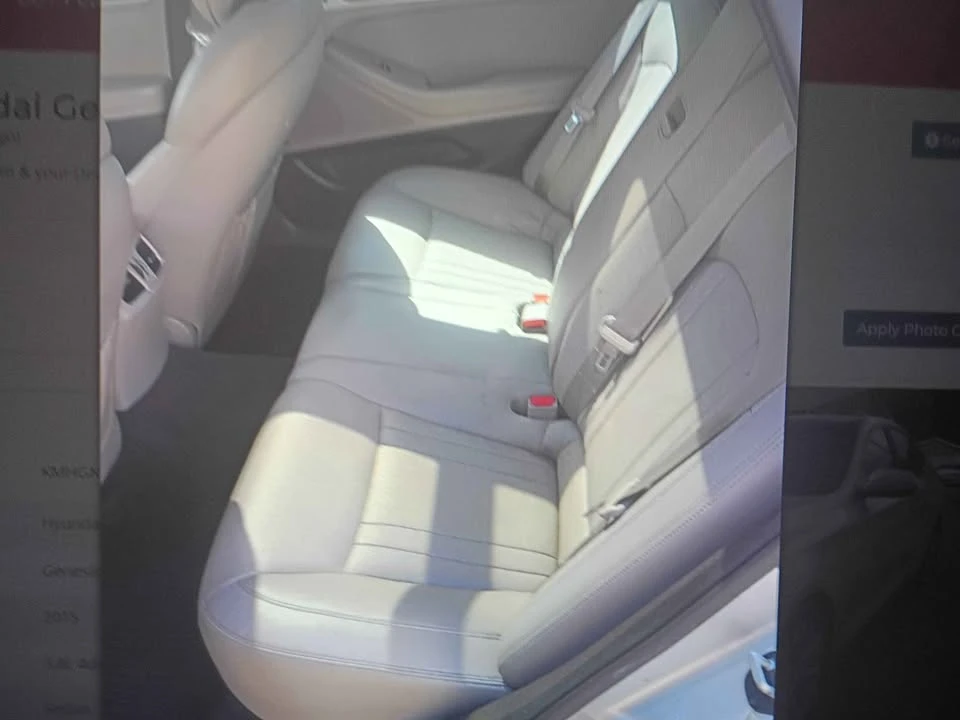 2015 Hyundai Genesis - Image 14 of 20