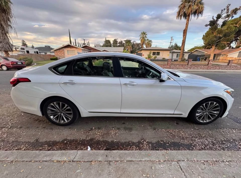 2015 Hyundai Genesis - Image 3 of 9
