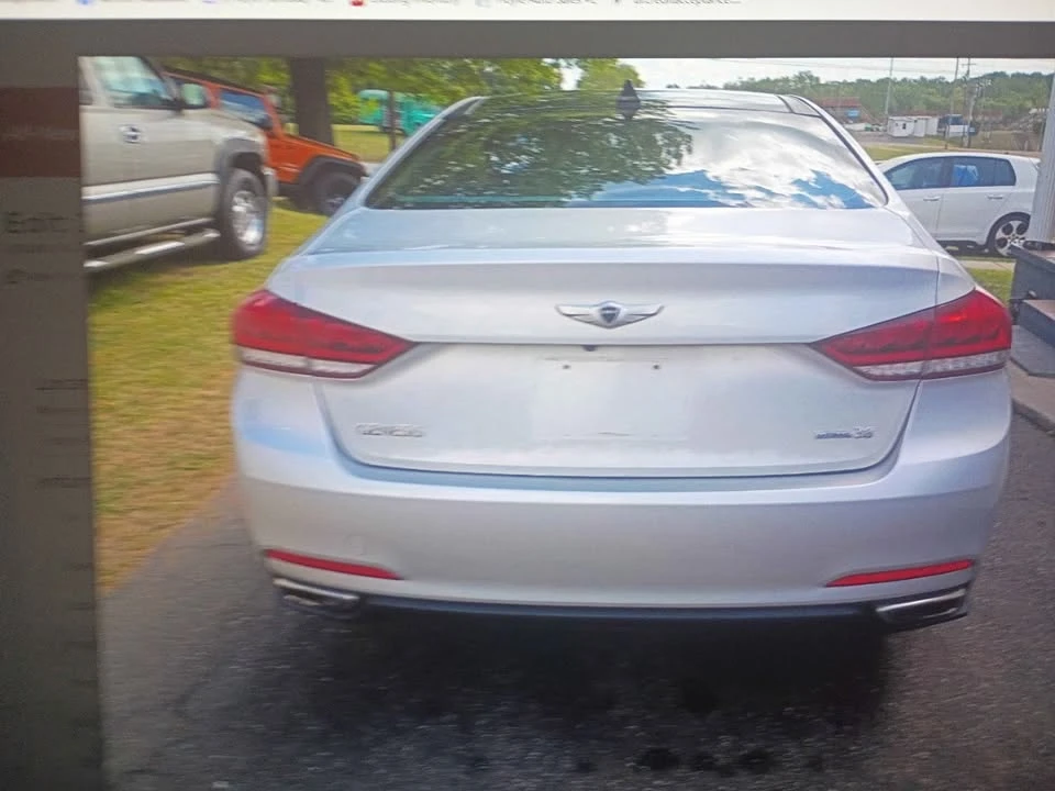 2015 Hyundai Genesis - Image 6 of 20