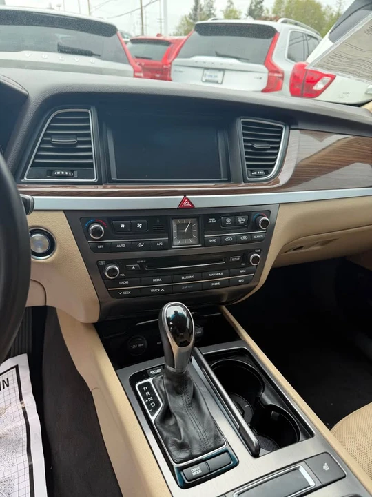 2015 Hyundai Genesis - Image 5 of 8