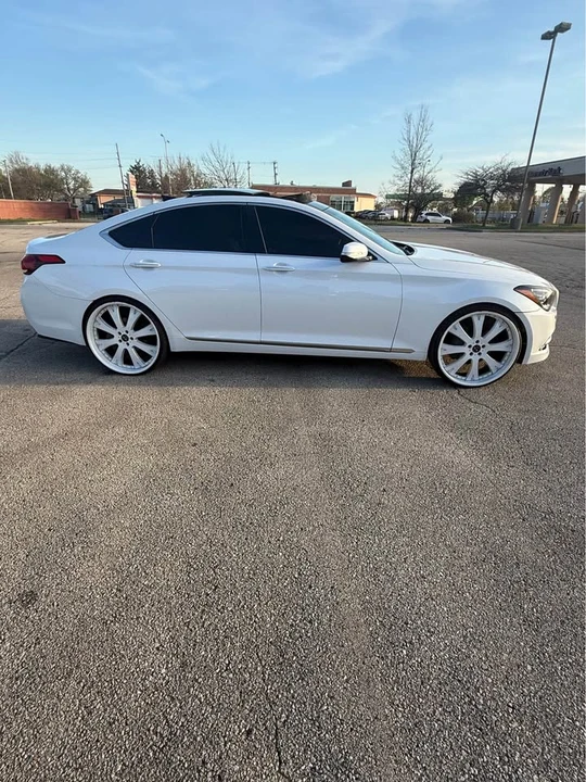 2015 Hyundai Genesis - Image 3 of 12