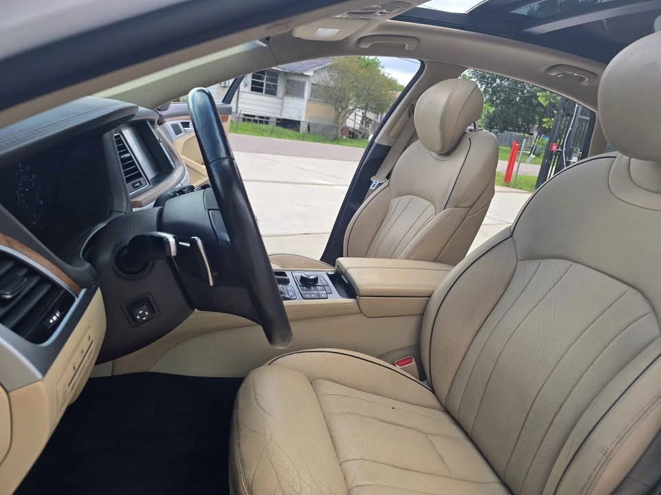 2015 Hyundai Genesis - Image 11 of 18