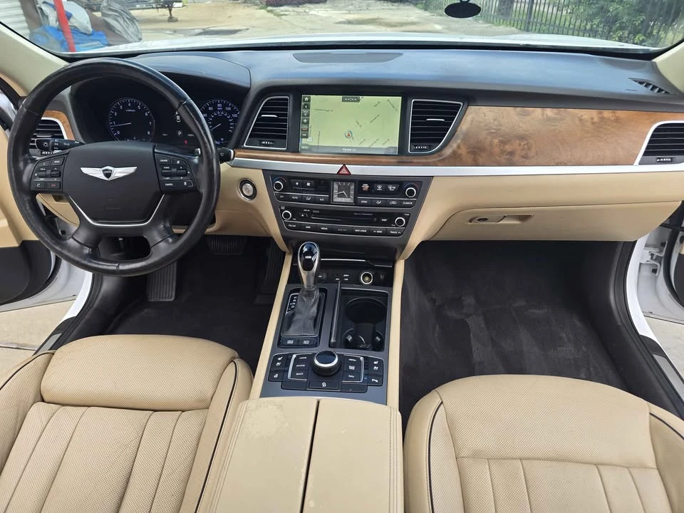 2015 Hyundai Genesis - Image 16 of 18