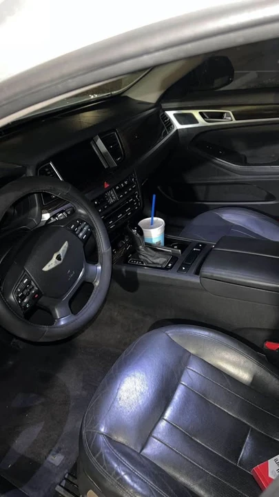 2015 Hyundai Genesis - Image 5 of 7