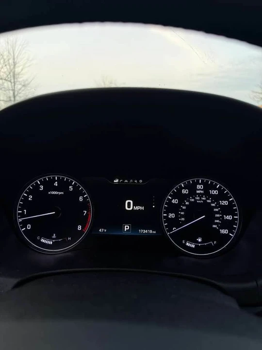 2015 Hyundai Genesis - Image 17 of 17