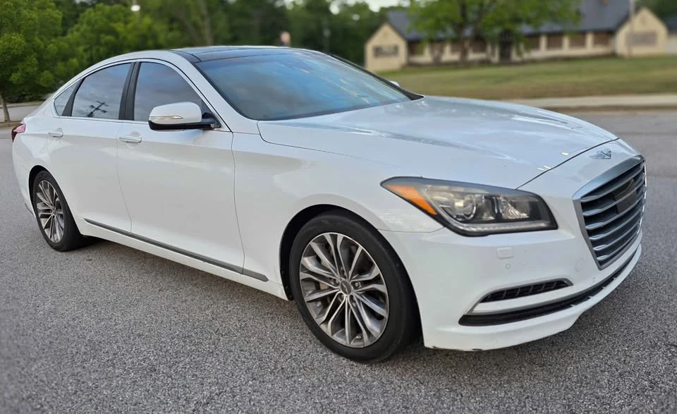 2015 Hyundai Genesis - Image 5 of 19