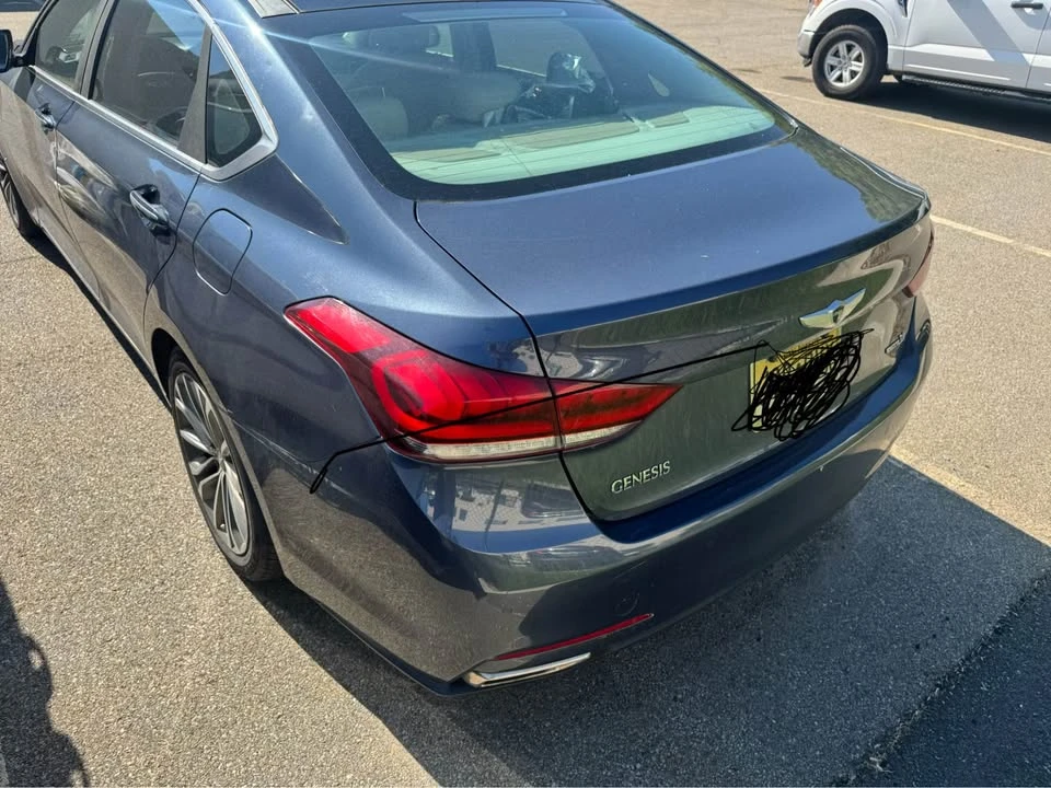 2015 Hyundai Genesis - Image 5 of 6