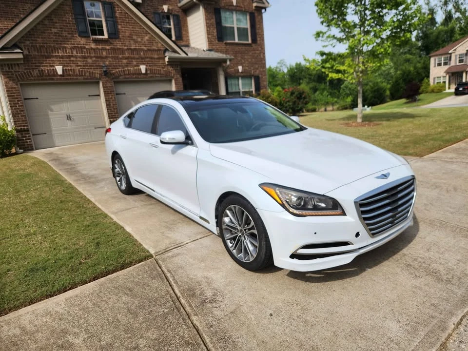 2015 Hyundai Genesis - Image 8 of 14