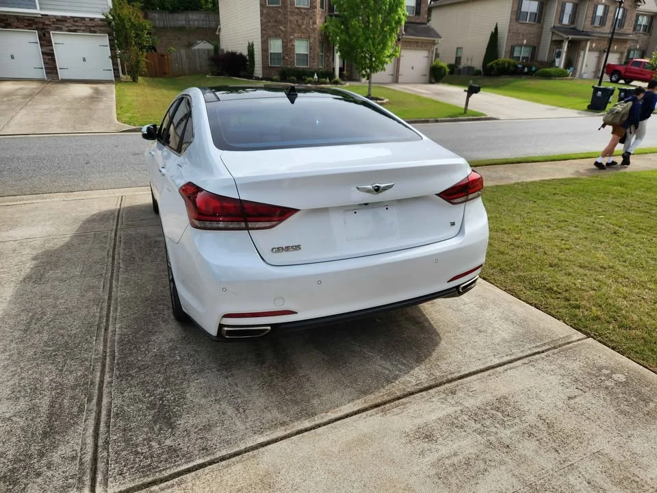 2015 Hyundai Genesis - Image 5 of 14