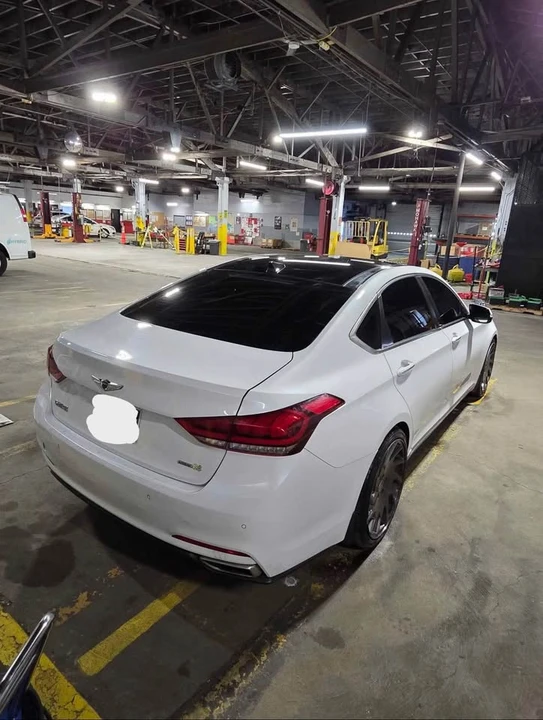 2015 Hyundai Genesis - Image 4 of 9