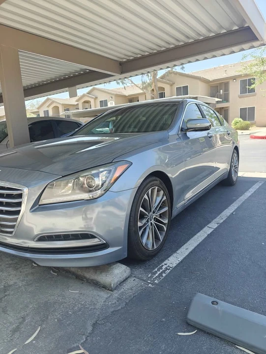 2015 Hyundai Genesis - Image 4 of 14