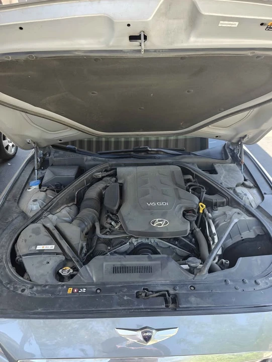 2015 Hyundai Genesis - Image 14 of 14