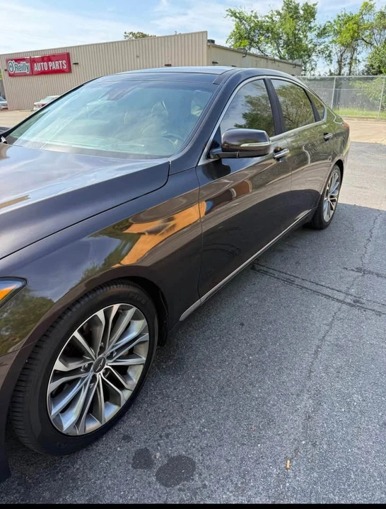 2015 Hyundai Genesis - Image 6 of 17