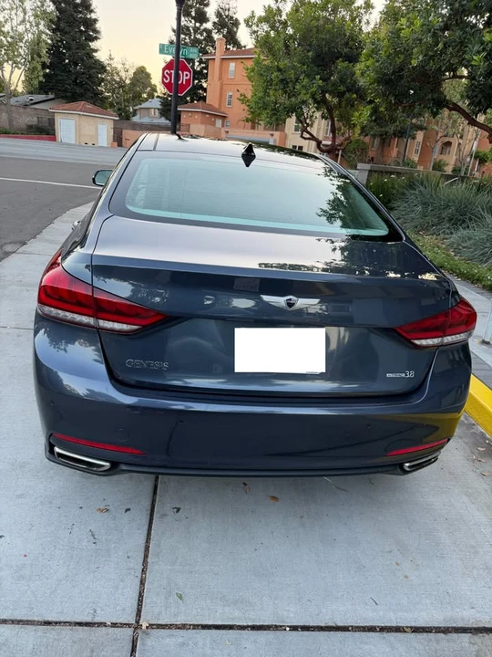 2015 Hyundai Genesis - Image 13 of 13
