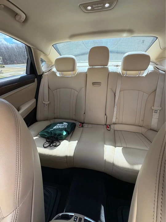 2015 Hyundai Genesis - Image 4 of 8