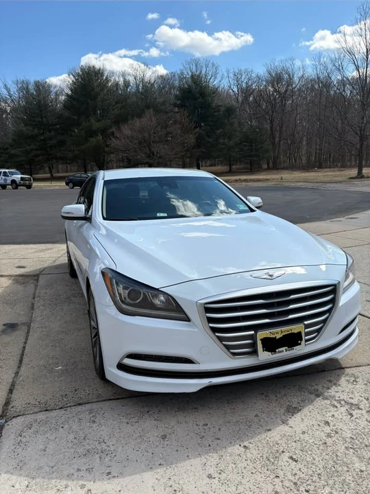 2015 Hyundai Genesis - Image 6 of 8