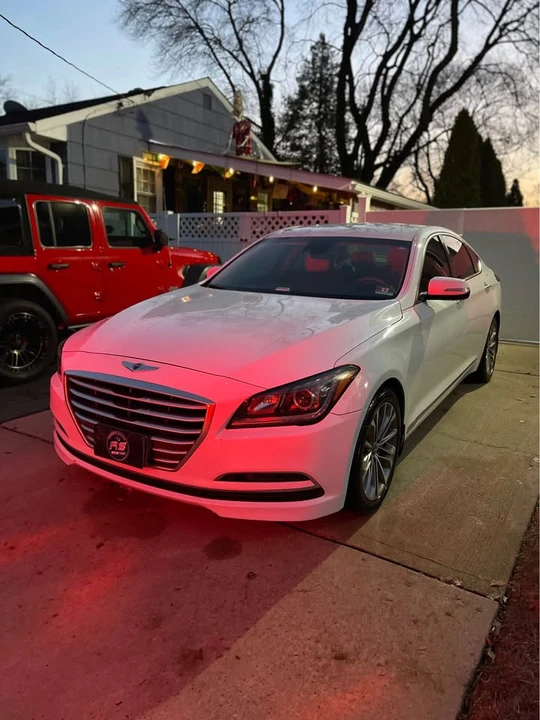 2015 Hyundai Genesis - Image 8 of 8