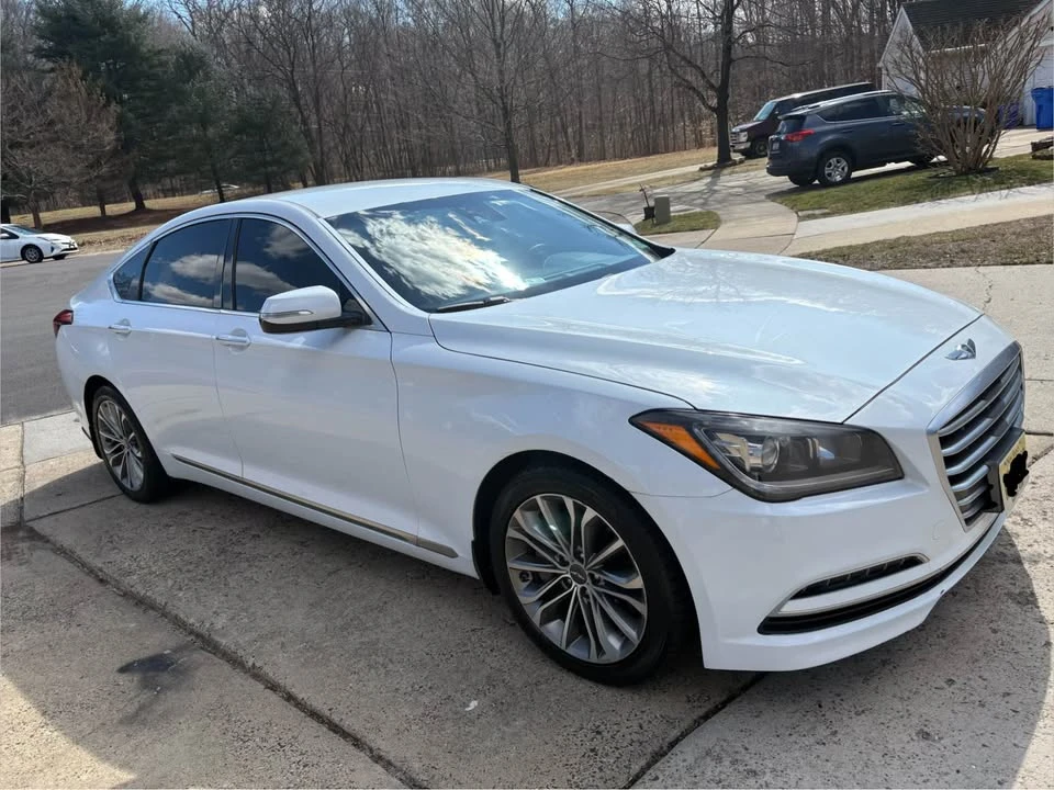 2015 Hyundai Genesis - Image 7 of 8
