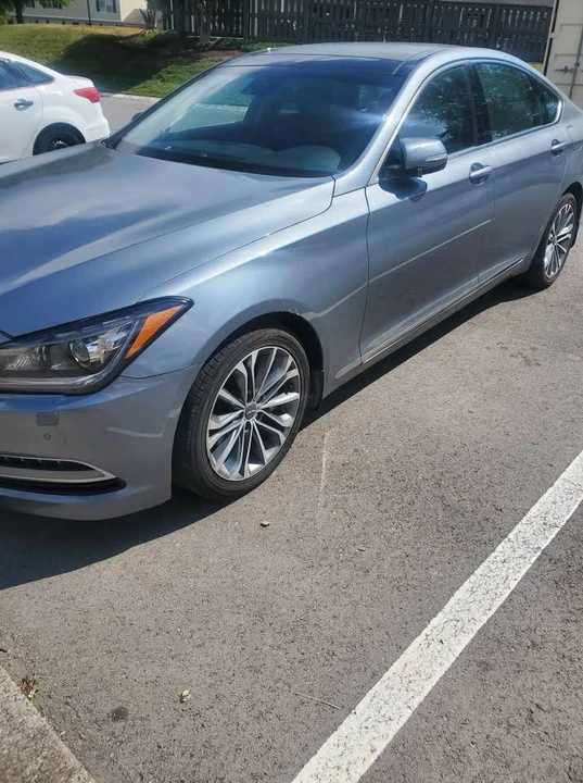 2015 Hyundai Genesis - Image 4 of 6
