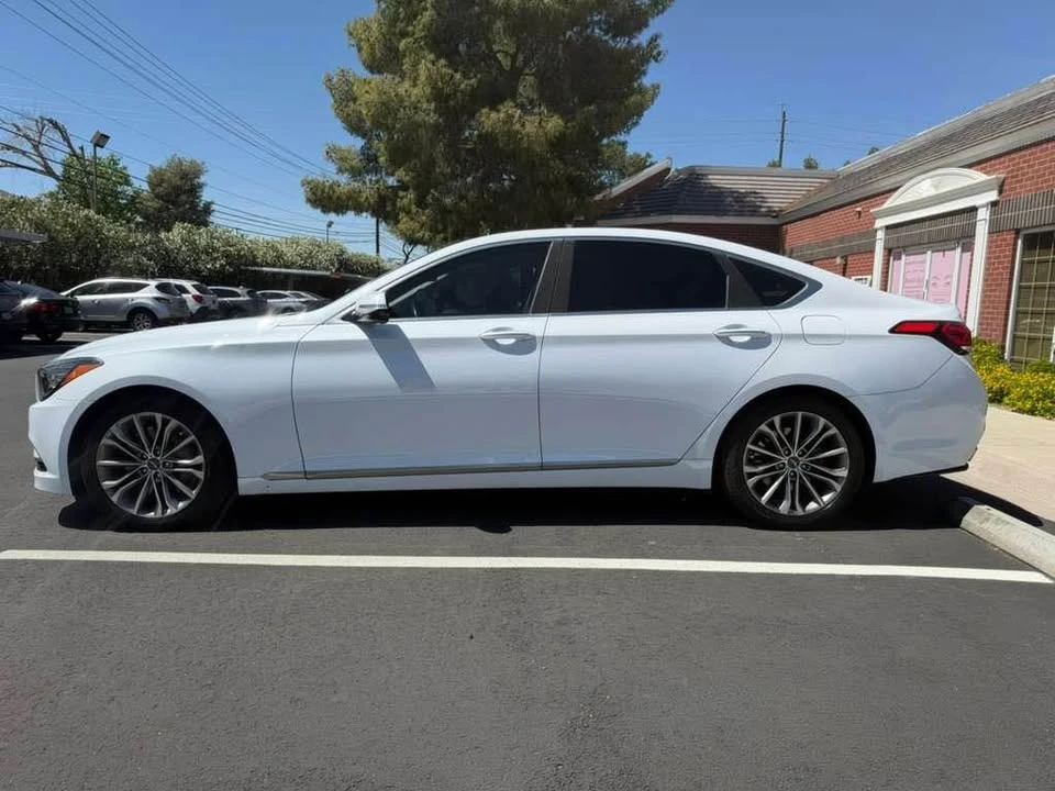 2015 Hyundai Genesis - Image 5 of 20