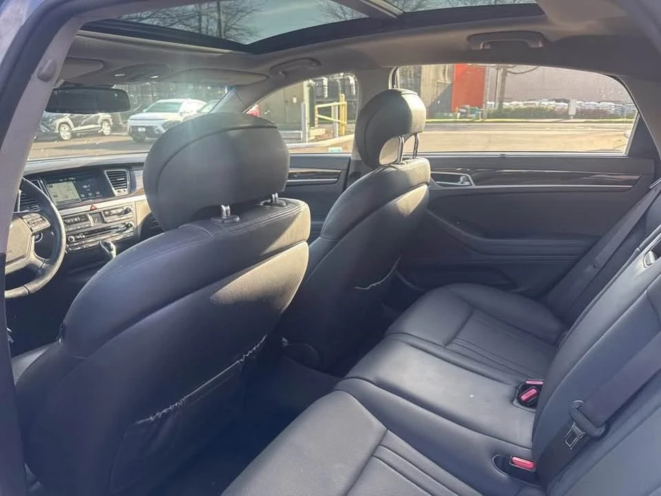 2015 Hyundai Genesis - Image 5 of 7