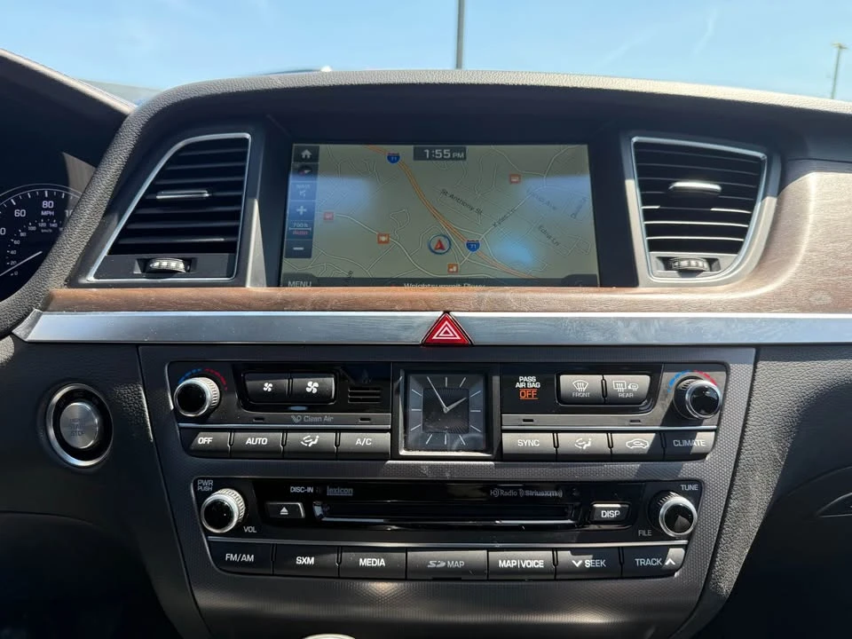 2015 Hyundai Genesis - Image 19 of 20