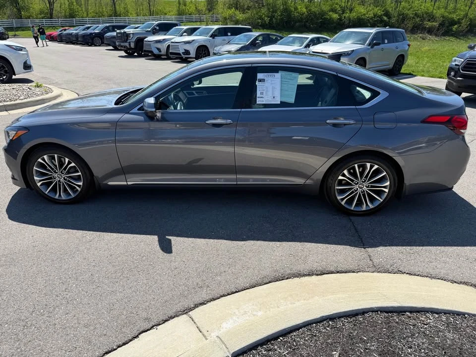 2015 Hyundai Genesis - Image 7 of 20