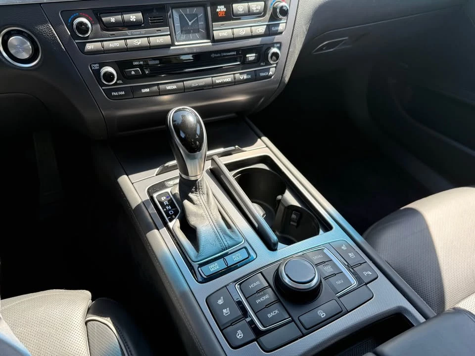 2015 Hyundai Genesis - Image 20 of 20