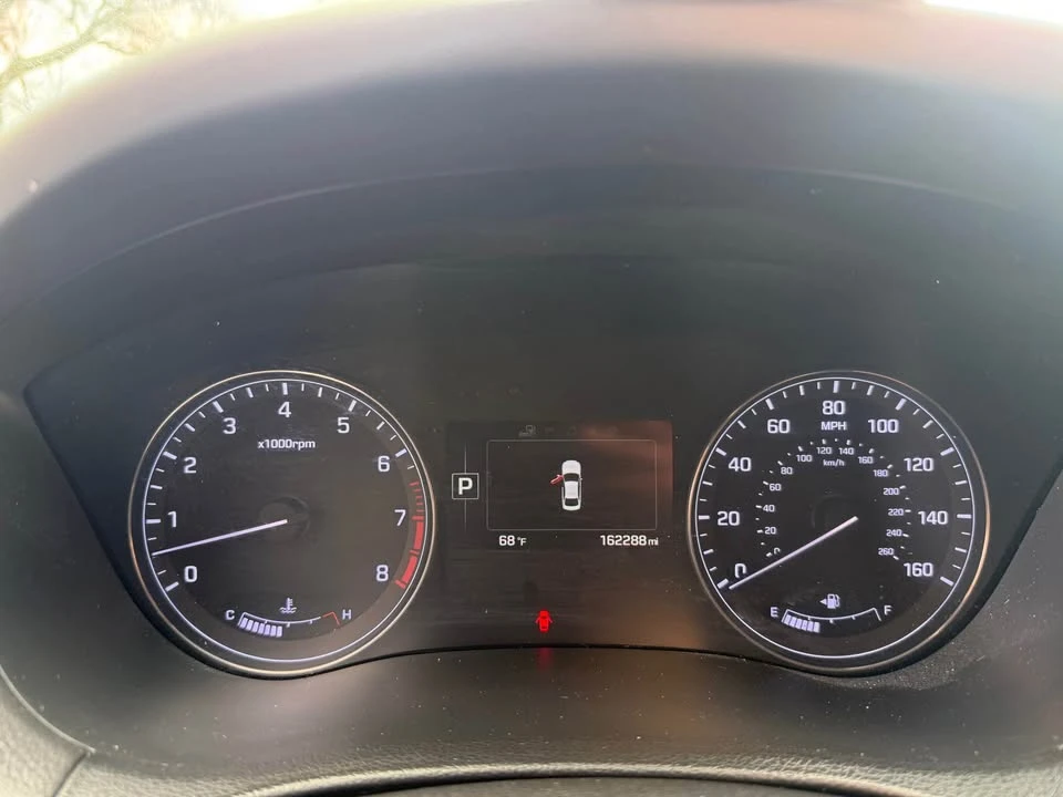 2015 Hyundai Genesis - Image 18 of 19