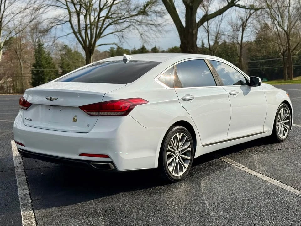 2015 Hyundai Genesis - Image 6 of 19