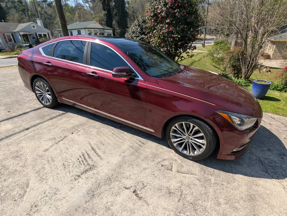 2015 Hyundai Genesis - Image 2 of 20