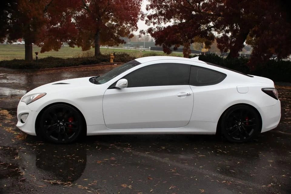 2015 Hyundai Genesis - Image 5 of 16