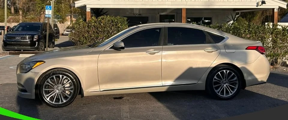 2015 Hyundai Genesis - Image 2 of 9