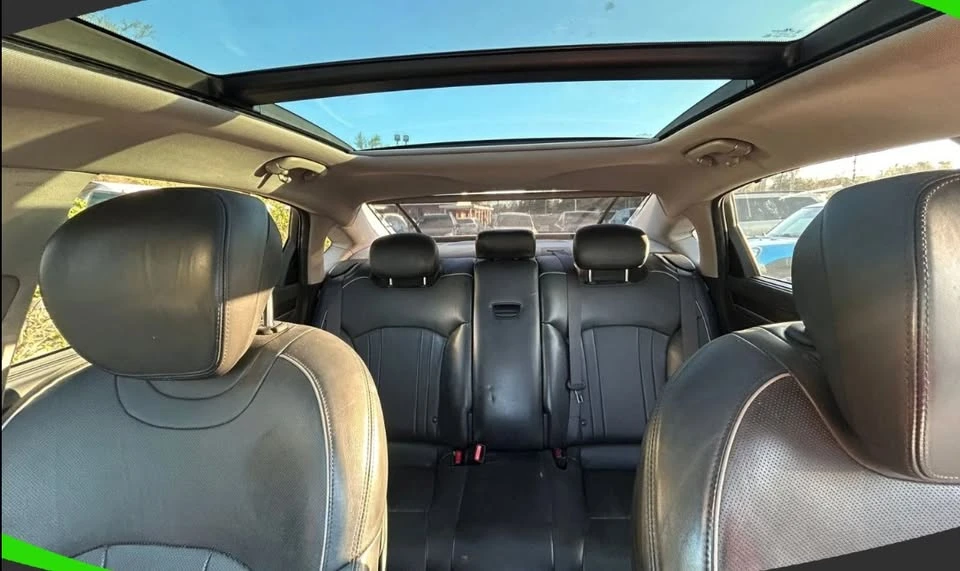 2015 Hyundai Genesis - Image 9 of 9