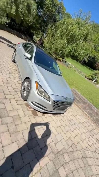 2015 Hyundai Genesis - Image 9 of 9
