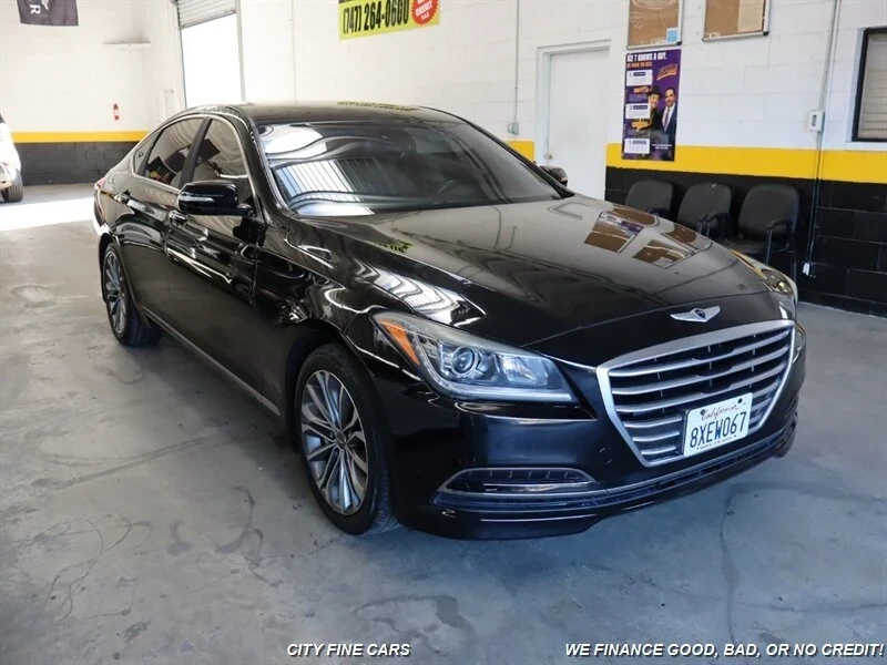 2015 Hyundai Genesis - Image 12 of 20