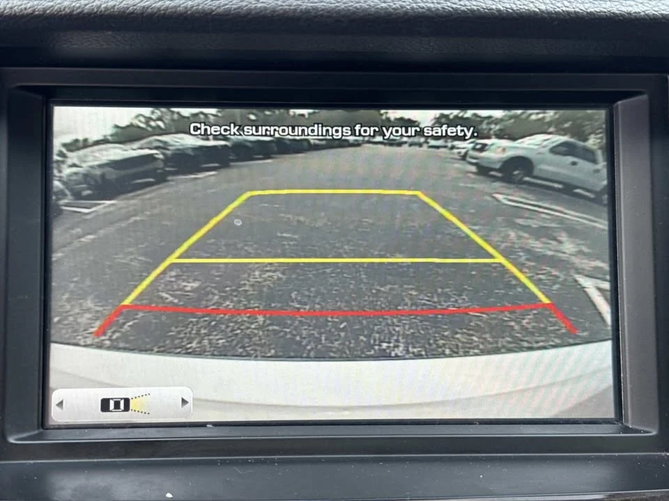 2015 Hyundai Genesis - Image 17 of 20
