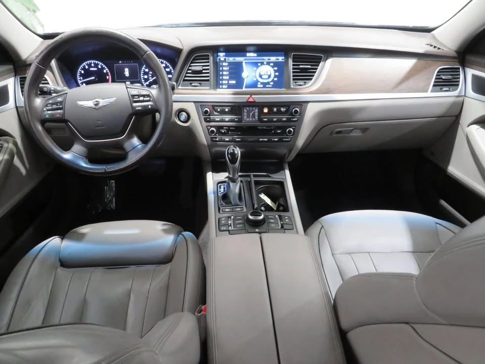 2015 Hyundai Genesis - Image 12 of 19