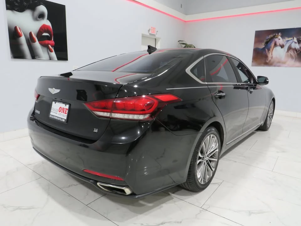 2015 Hyundai Genesis - Image 2 of 19