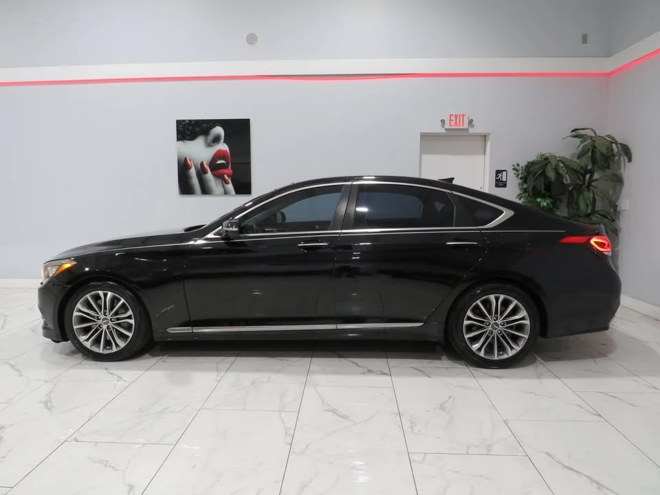 2015 Hyundai Genesis - Image 5 of 19