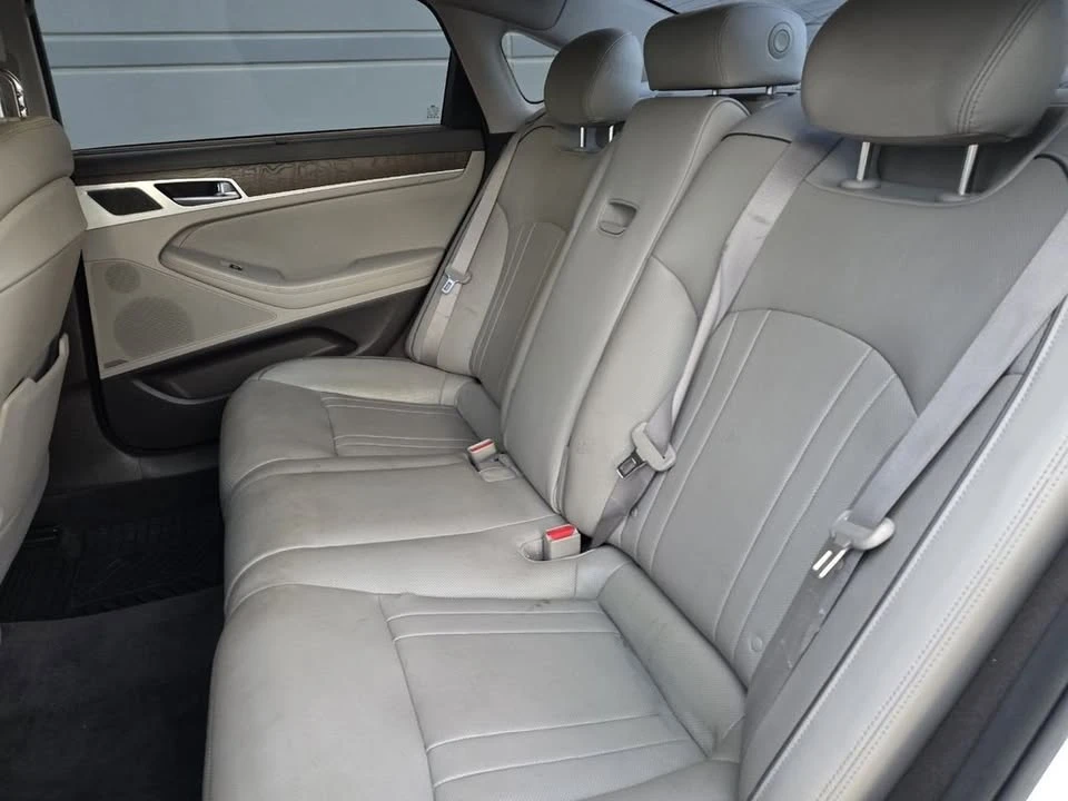 2015 Hyundai Genesis - Image 19 of 19