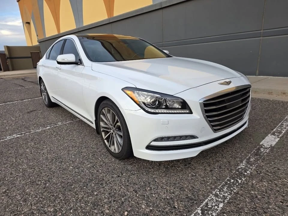 2015 Hyundai Genesis - Image 9 of 19