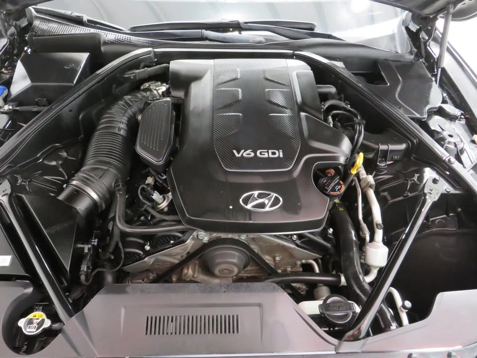 2015 Hyundai Genesis - Image 19 of 19
