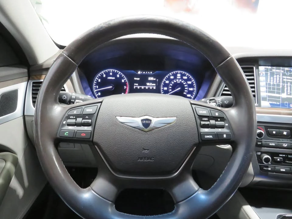 2015 Hyundai Genesis - Image 12 of 19