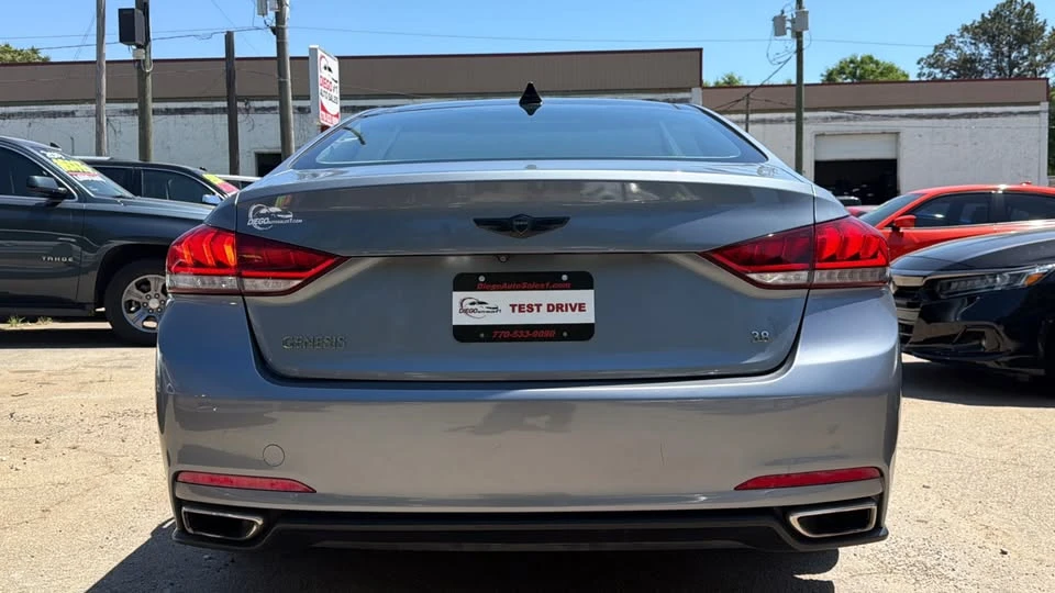 2015 Hyundai Genesis - Image 5 of 20