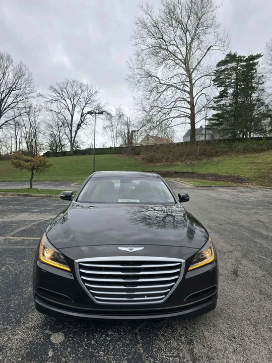 2015 Hyundai Genesis - Image 3 of 15
